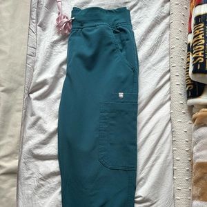 Figs Scrub Set in Caribbean Blue